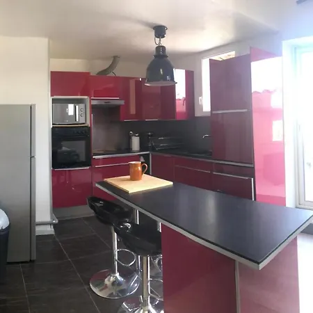 Le Bois Flotte Spacieux 120 M2 6 Personnes Vallon Pont D Arc Ardeche 拉戈尔斯